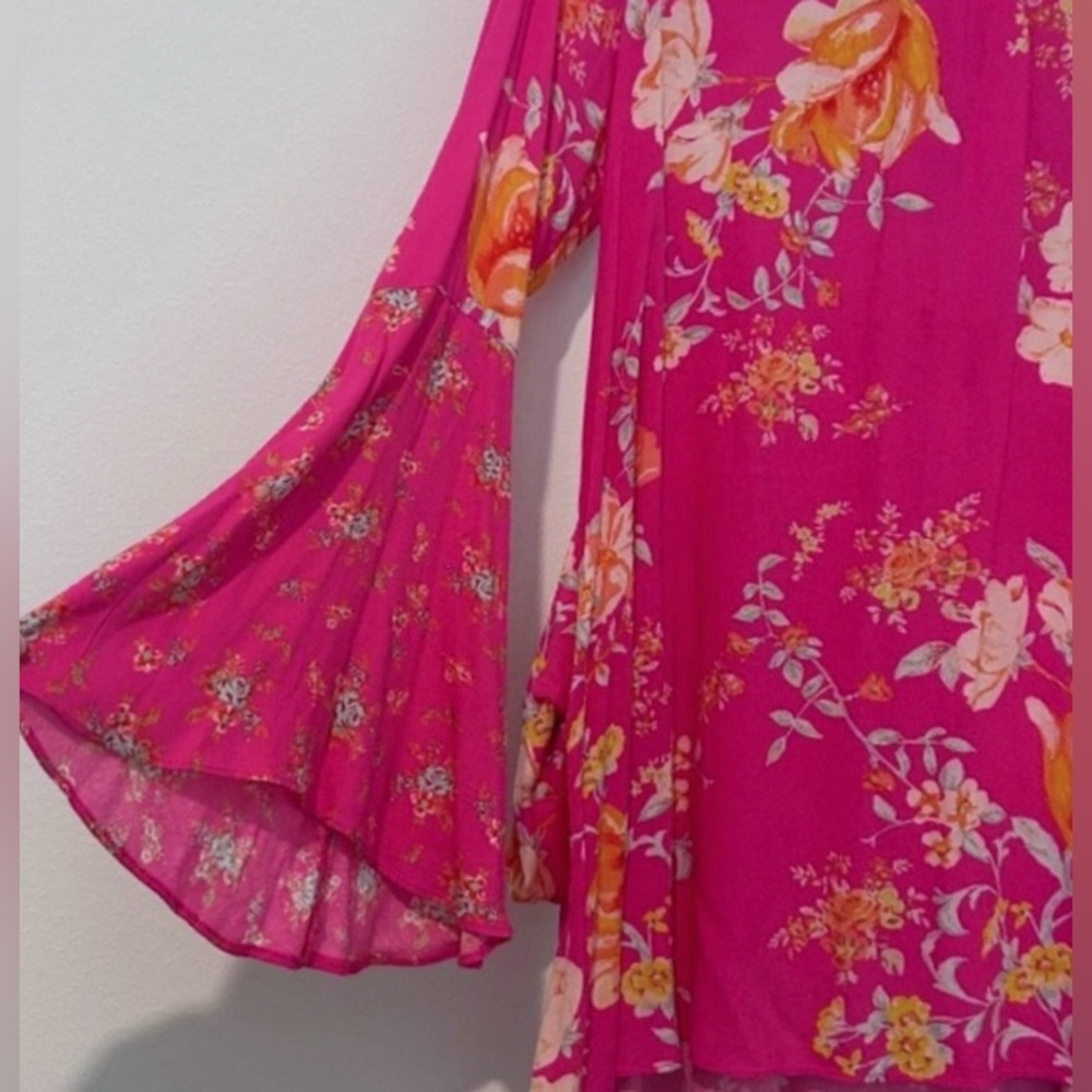 Free People Bell Sleeve Floral Tate Tunic Dress
Size Medium - Picture 7 of 11